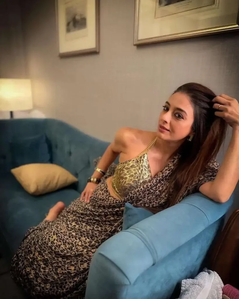 Tabu (actress) Biography: Movies, Age, Net Worth, Siblings, Parents, Height, Husband, Awards