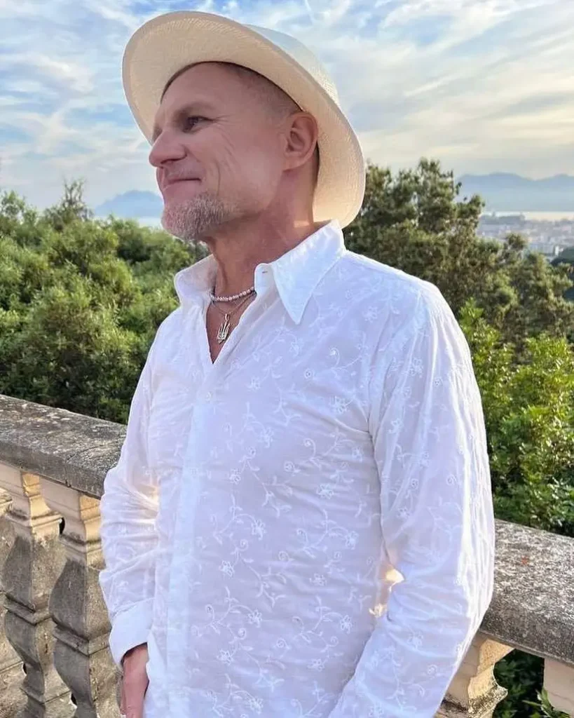 Oleg Skrypka Biography: Wife, Age, Net Worth, Siblings, Parents, Height, Songs, Awards
