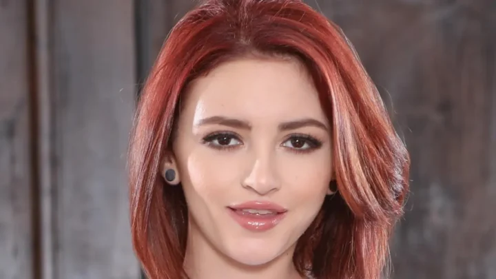 Lola Fae Biography: Age, Net Worth, TV Shows, Boyfriend, Wiki, Instagram