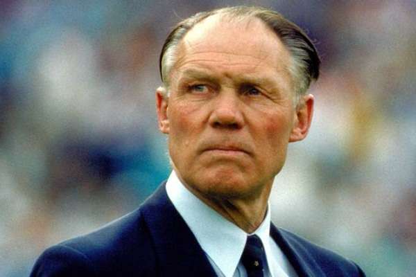 Rinus Michels Biography: Age, Wife, Net Worth, Children, Salary, Record, Trophies, Team Coached Rinus Michels Biography: Age, Wife, Net Worth, Children, Salary, Record, Trophies, Team Coached