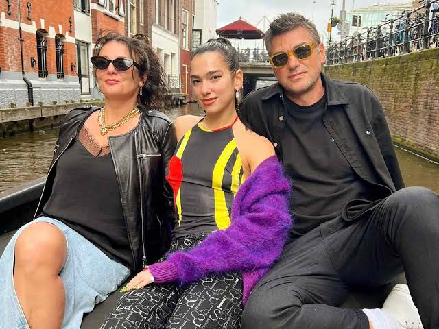 Dua Lipa’s Mother, Anesa Lipa Biography: Songs, Age, Wikipedia, Net Worth, Nationality, Parents, Spouse, Children