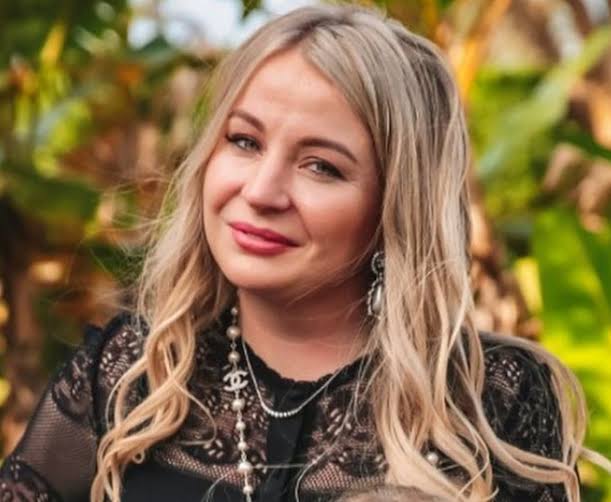 Anna Radzinskaya Biography: Children, Age, Net Worth, Siblings, Parents, Height, Husband