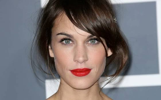 Alexa Chung Biography: Net Worth, Movies, TV Shows, Age, Parents, Wikipedia, Siblings, Partners