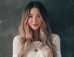 Zoe Sugg
