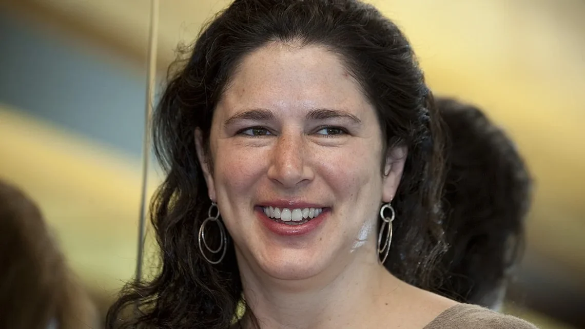 Rebecca Traister Biography: Children, Husband, Age, Net Worth, Siblings, Parents, Height