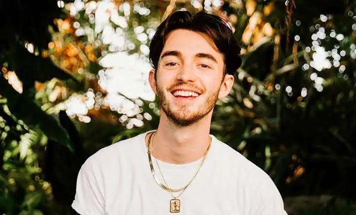 Greyson Chance Biography: Age, Net Worth, Wikipedia, Height, Parents, Siblings, BF, Songs