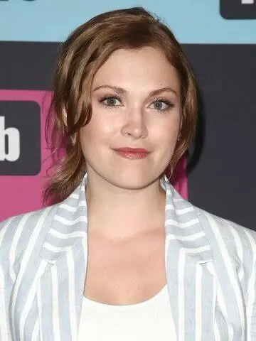 Eliza Taylor Biography: TV Shows, Age, Net Worth, Height, Movies, Spouse, Children