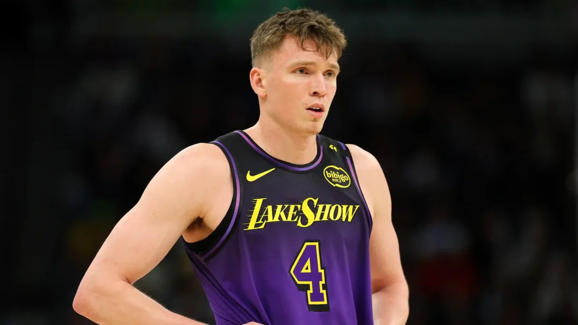 Dalton Knecht Biography: Spouse, Parents, Salary, Age, Net Worth, Basketball Team, Siblings, Awards