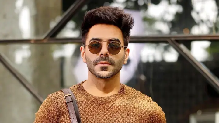 Aparshakti Khurana Biography: Wife, Age, Net Worth, Siblings, Parents, Height, Child, Songs, Films
