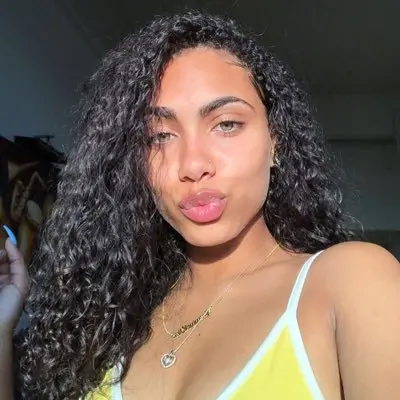 Caribbeancurlss Biography: Age, Boyfriend, Wikipedia, Net worth, Instagram