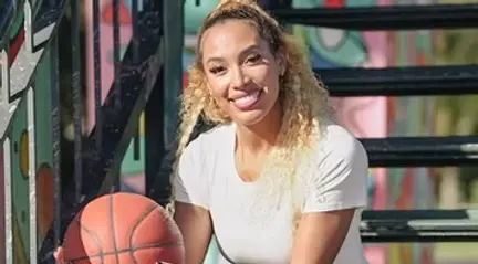 Jaden Owens Biography: Net Worth, Team, Age, Wife, Parents, Height, Stats, Contract
