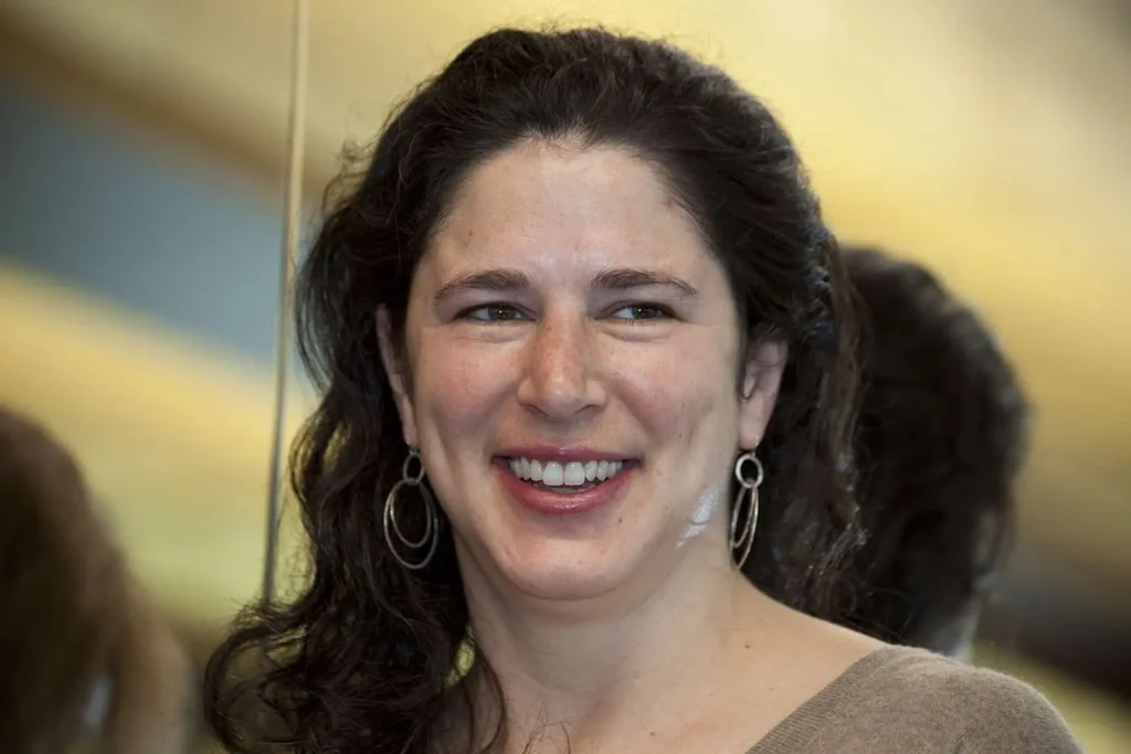 Rebecca Traister Biography: Children, Husband, Age, Net Worth, Siblings, Parents, Height