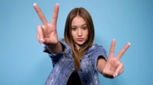 Riley Lewis