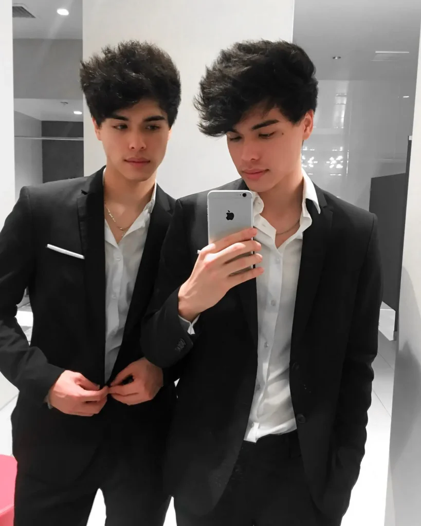 Stokes Twins Biography: Girlfriends, Age, Net Worth, Siblings, Parents, Height, YouTube