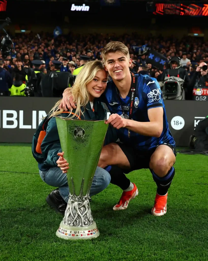Charles De Ketelaere Biography: Girlfriend, Parents, Height, Age, Net Worth, Loan, Salary, Team, Awards