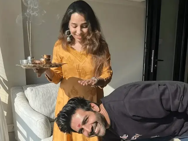 Kartik Aaryan’s sister, Kritika Tiwari Bio: Husband, Age, Net Worth, Education, Children, Pictures