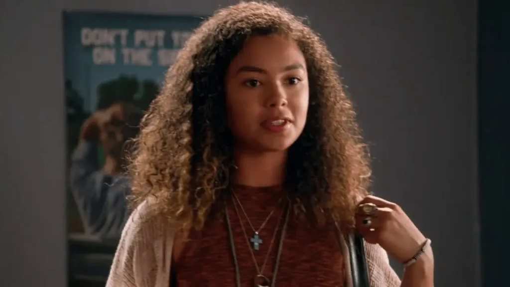 Jessica Sula Biography: Age, Salary, Net Worth, Boyfriend, Wikipedia, Parents