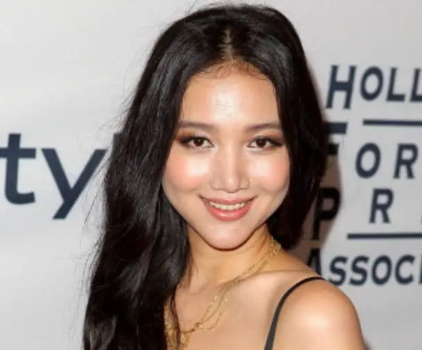Wenwen Han Biography: Movies, Instagram, Wikipedia, Husband, Age, Parents, Height, Net Worth
