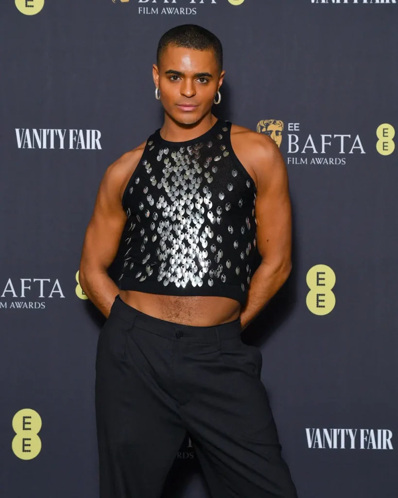 Layton Williams Biography: Age, Parents, Siblings, Net Worth, Height, Boyfriend, Movies, Awards, TV Series, Gender