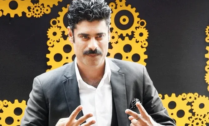 Sikandar Kher Biography: Films, TV Series, Age, Net Worth, Siblings, Parents, Height, Children, Wife