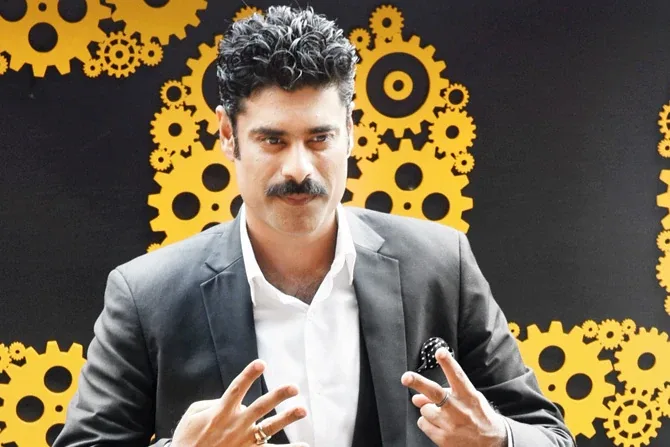 Sikandar Kher Biography: Films, TV Series, Age, Net Worth, Siblings, Parents, Height, Children, Wife