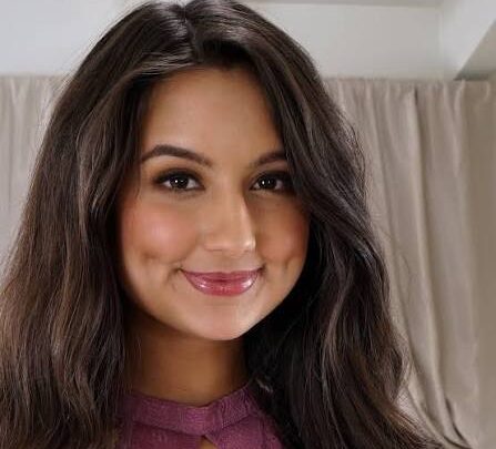 Eliza Ibarra Biography: Wikipedia, Profile, Nationality, Age, Net Worth, Movies, Parents, Height
