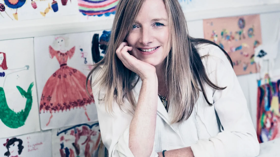 Sarah Burton Biography: Husband, Age, Net Worth, Siblings, Parents, Height, Children Sarah Burton Biography: Husband, Age, Net Worth, Siblings, Parents, Height, Children