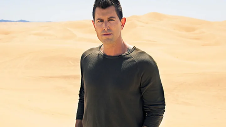 Jeremy Camp Biography: Songs, Age, Net Worth, Siblings, Parents, Height, Movies, Ethnicity, Books, Awards