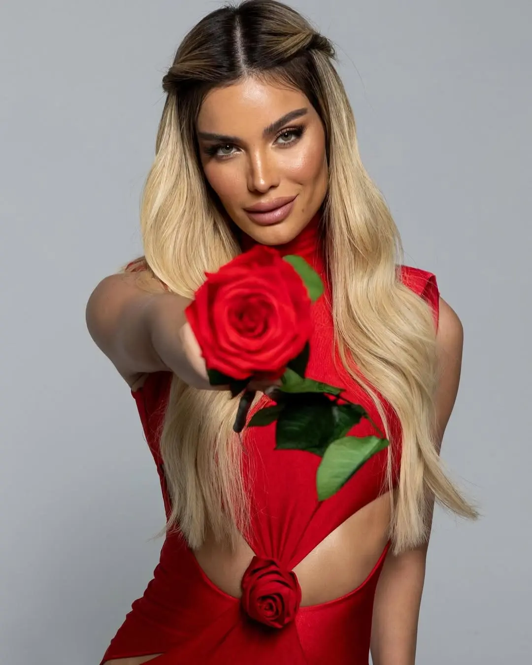 Aleska Genesis