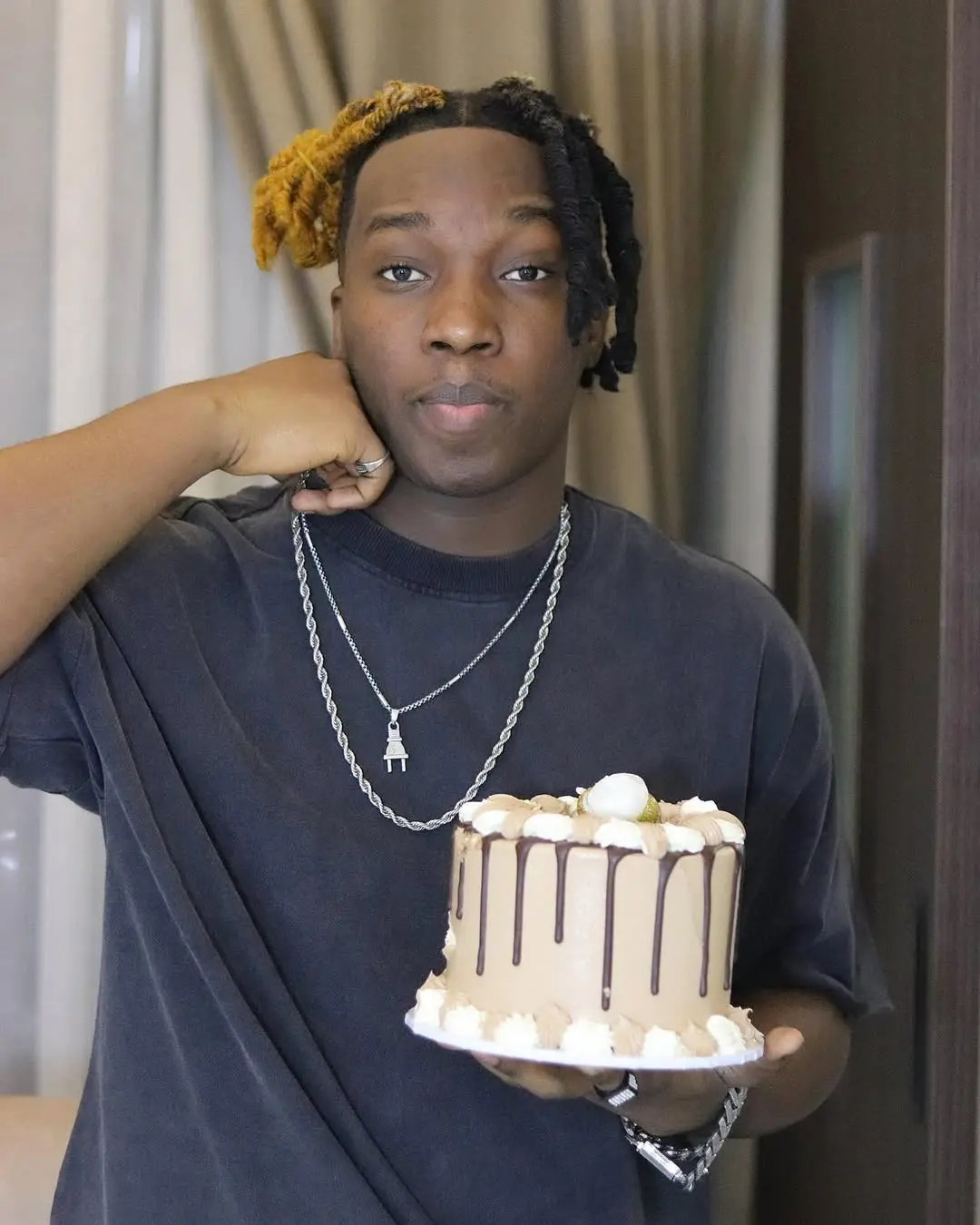 Boi Chase Bio: Age, Songs, Net Worth, Parents, State of Origin, Girlfriend, Albums, Label, Wikipedia