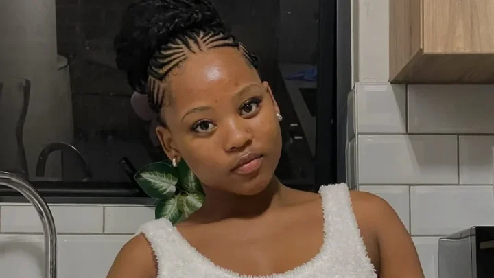 Naledi Aphiwe Biography: Boyfriend, Songs, Age, Net Worth, Siblings, Parents, Height, Ethnicity