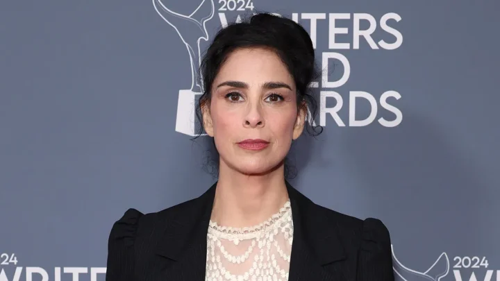 Sarah Silverman Biography: Age, Net Worth, Instagram, Spouse, Height, Wiki, Parents, Siblings, Movies