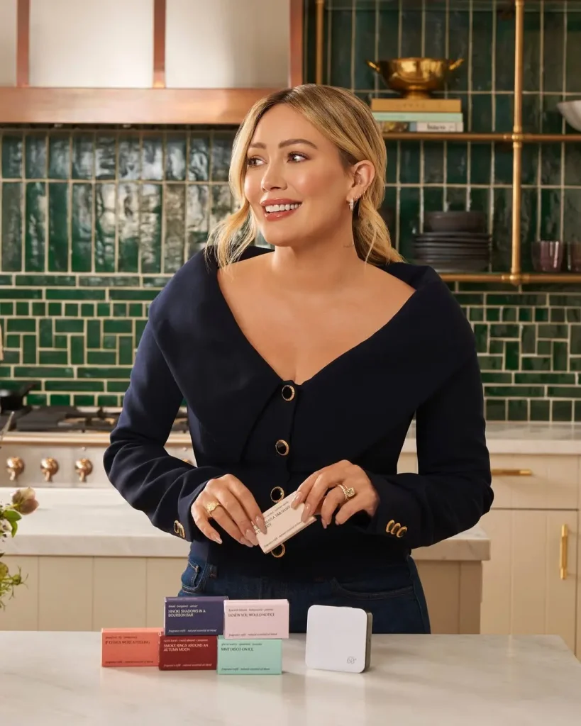 Hilary Duff Biography: Songs, Age, Net Worth, Siblings, Parents, Height, Husband, Ethnicity, Awards, Children, Films