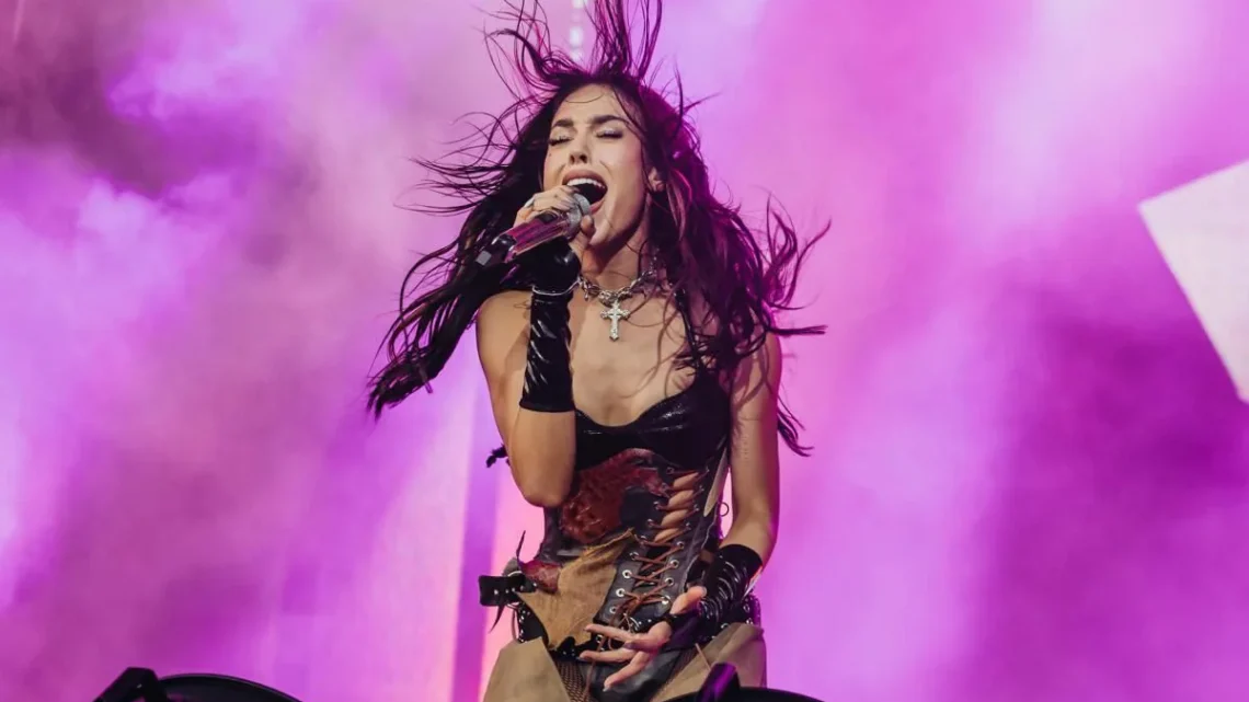 Danna Paola Biography: Love Life, Age, Net Worth, Siblings, Parents, Height, Ethnicity, Songs, Films, Boyfriend Danna Paola Biography: Love Life, Age, Net Worth, Siblings, Parents, Height, Ethnicity, Songs, Films, Boyfriend
