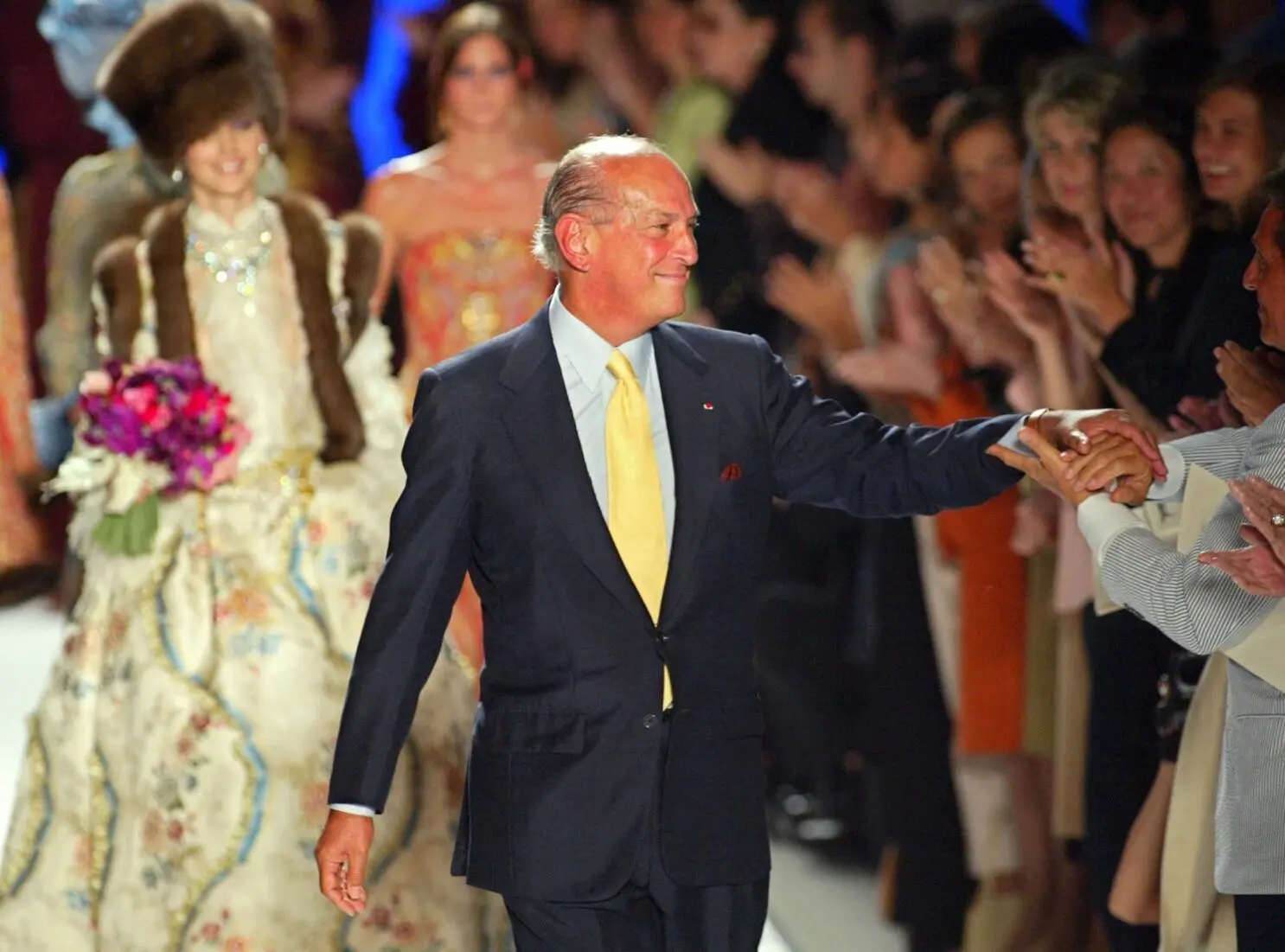 Oscar de la Renta Biography: Cause of Death, Age, Net Worth, Siblings, Parents, Height, Children, Wife, Designs