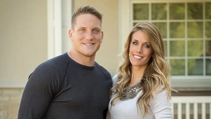 A. J. Hawk Biography: Age, Net Worth, Instagram, Spouse, Height, Wiki, Parents, Siblings, Children, Awards