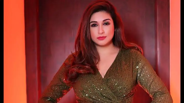 Vahbbiz Dorabjee Biography: Child, Husband, Daughter, TV Shows, Net Worth, Movies, Instagram, Age