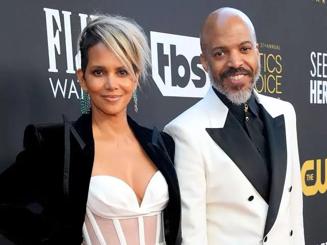 Halle Berry’s Boyfriend, Van Hunt Biography: Parents, Net Worth, Son, Albums, Songs, Awards, Siblings, Age, Wife, Instagram