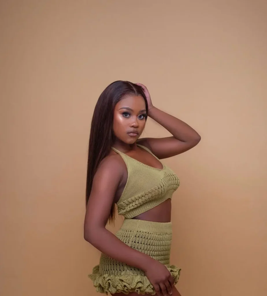 Naledi Aphiwe Biography: Boyfriend, Songs, Age, Net Worth, Siblings, Parents, Height, Ethnicity