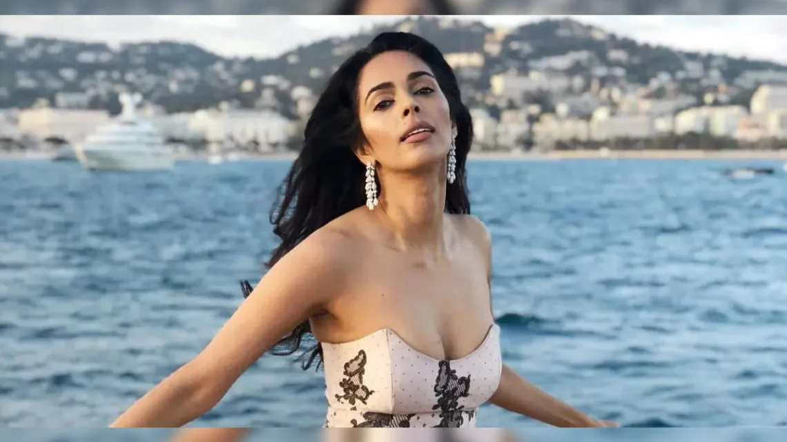 Mallika Sherawat Biography: Age, Net Worth, Siblings, Parents, Height, Movies, Ethnicity, Boyfriend, Awards