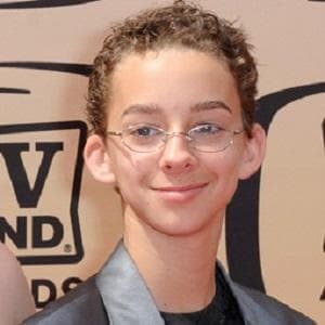Sullivan Sweeten Biography: Wikipedia, Net Worth, Siblings, Age, Height, Parents, Movies