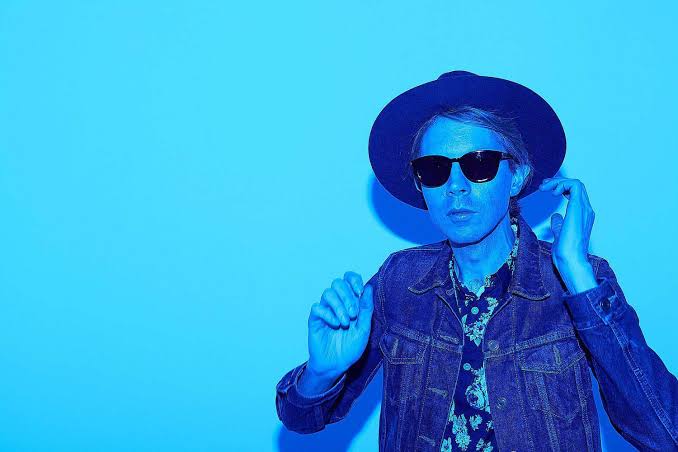 Beck (musician) Biography: Age, Net Worth, Siblings, Parents, Height, Ethnicity, Songs, Wife, Children