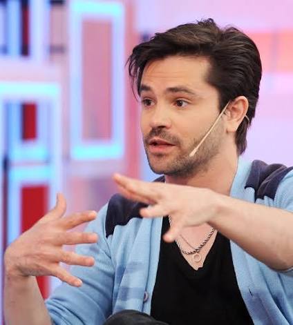 Felipe Colombo Biography: Songs, Age, Net Worth, Siblings, Parents, Height, Ethnicity, TV Series, Films, Wife, Children