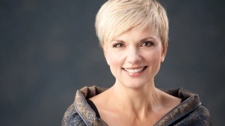Teryl Rothery Biography: Parents, Age, Net Worth, Movies, TV Shows, Husband, Wikipedia, Instagram