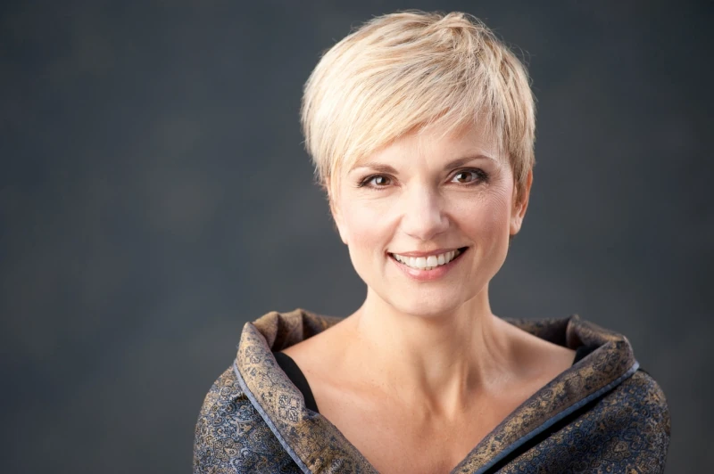 Teryl Rothery Biography: Parents, Age, Net Worth, Movies, TV Shows, Husband, Wikipedia, Instagram