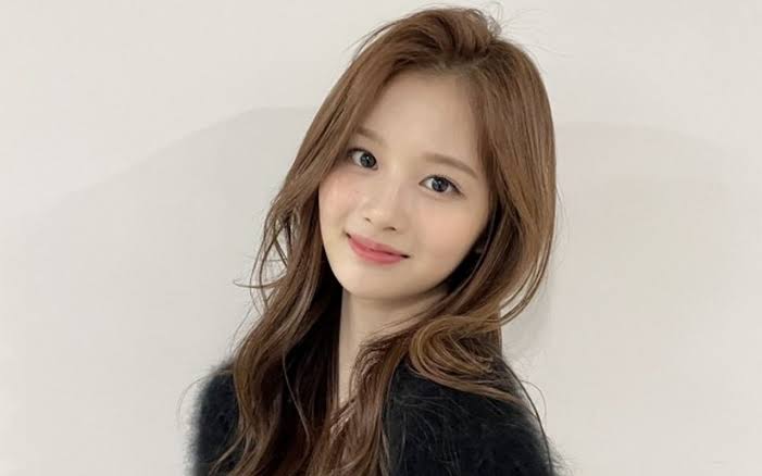 Sullyoon Biography: Instagram, Age, Songs, Height, Music Group, Parents, Siblings, Wikipedia