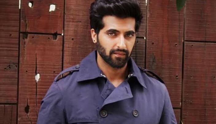 Akshay Oberoi Biography: Child, Age, Net Worth, Siblings, Parents, Height, Movies, Ethnicity, Wife