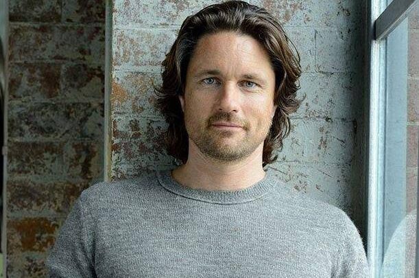 Martin Henderson Biography: Girlfriend, Age, Net Worth, Siblings, Parents, Height, Movies, Ethnicity