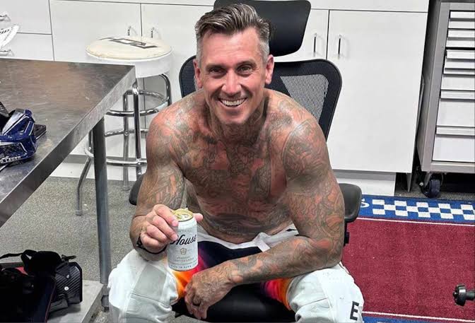 Carey Hart Biography: Wife, Age, Net Worth, Siblings, Parents, Height, Children, Ethnicity, Award, Movies