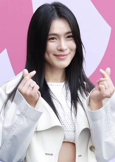Kahi Biography: Age, Net Worth, Siblings, Parents, Height, Ethnicity, Songs, Movies, Husband